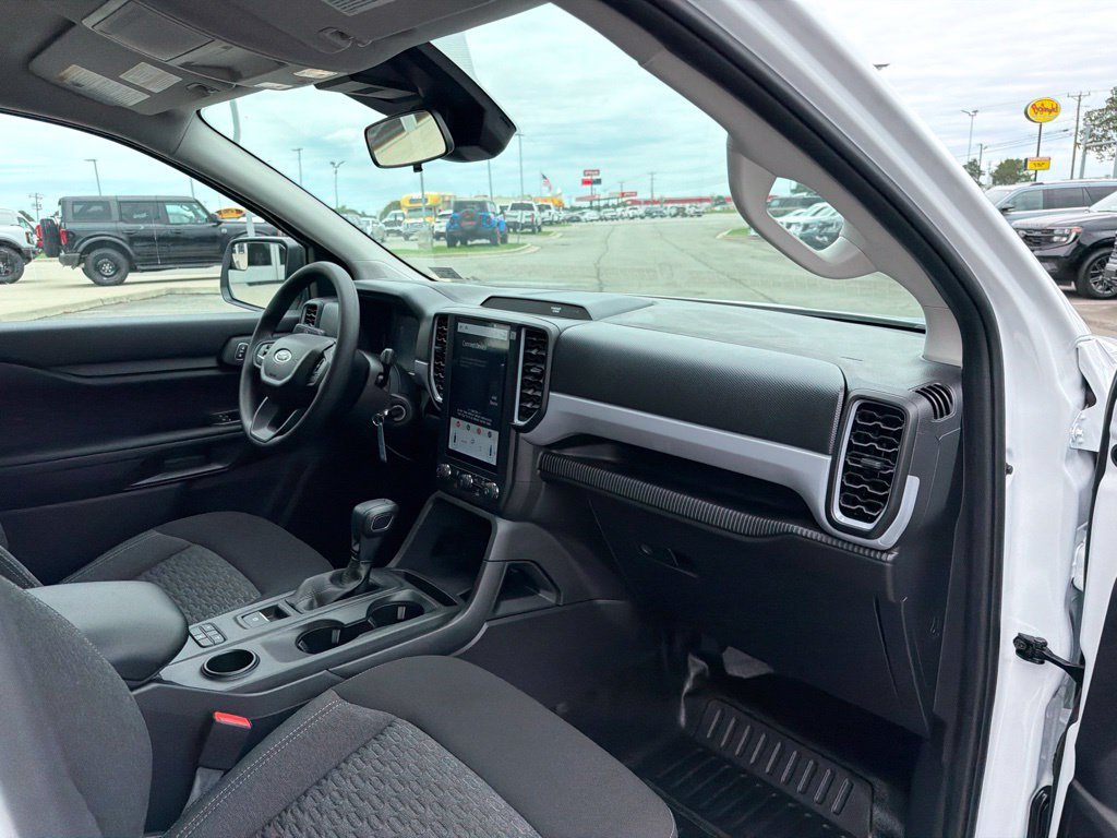 New 2026 Oxford White Ford XL image 21