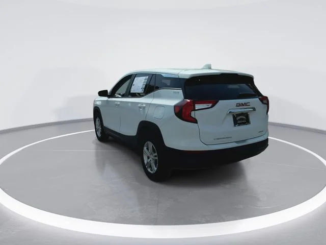 Used 2024 White GMC SLE image 7