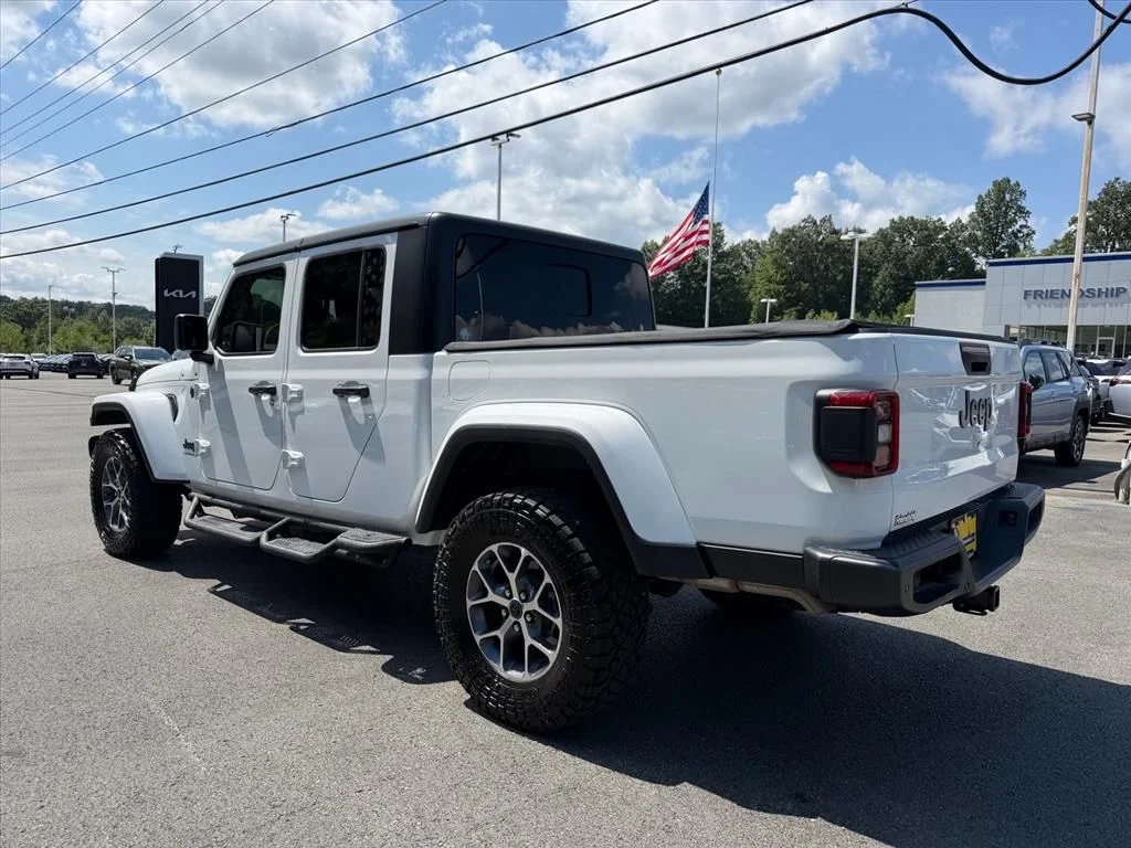 Used 2024 White Jeep Sport S image 5
