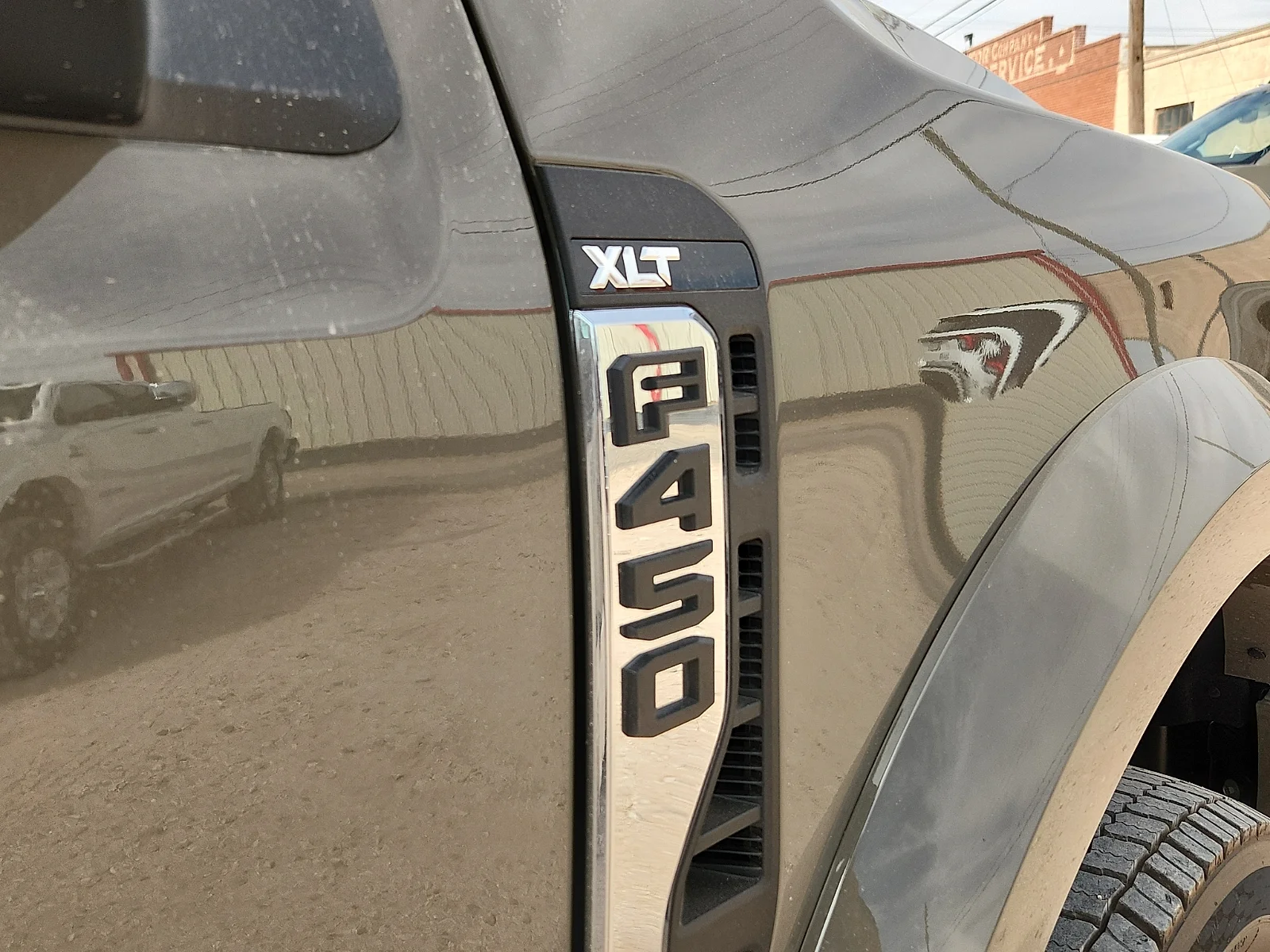 New 2027 Marsh Gray Metallic Ford XLT image 10