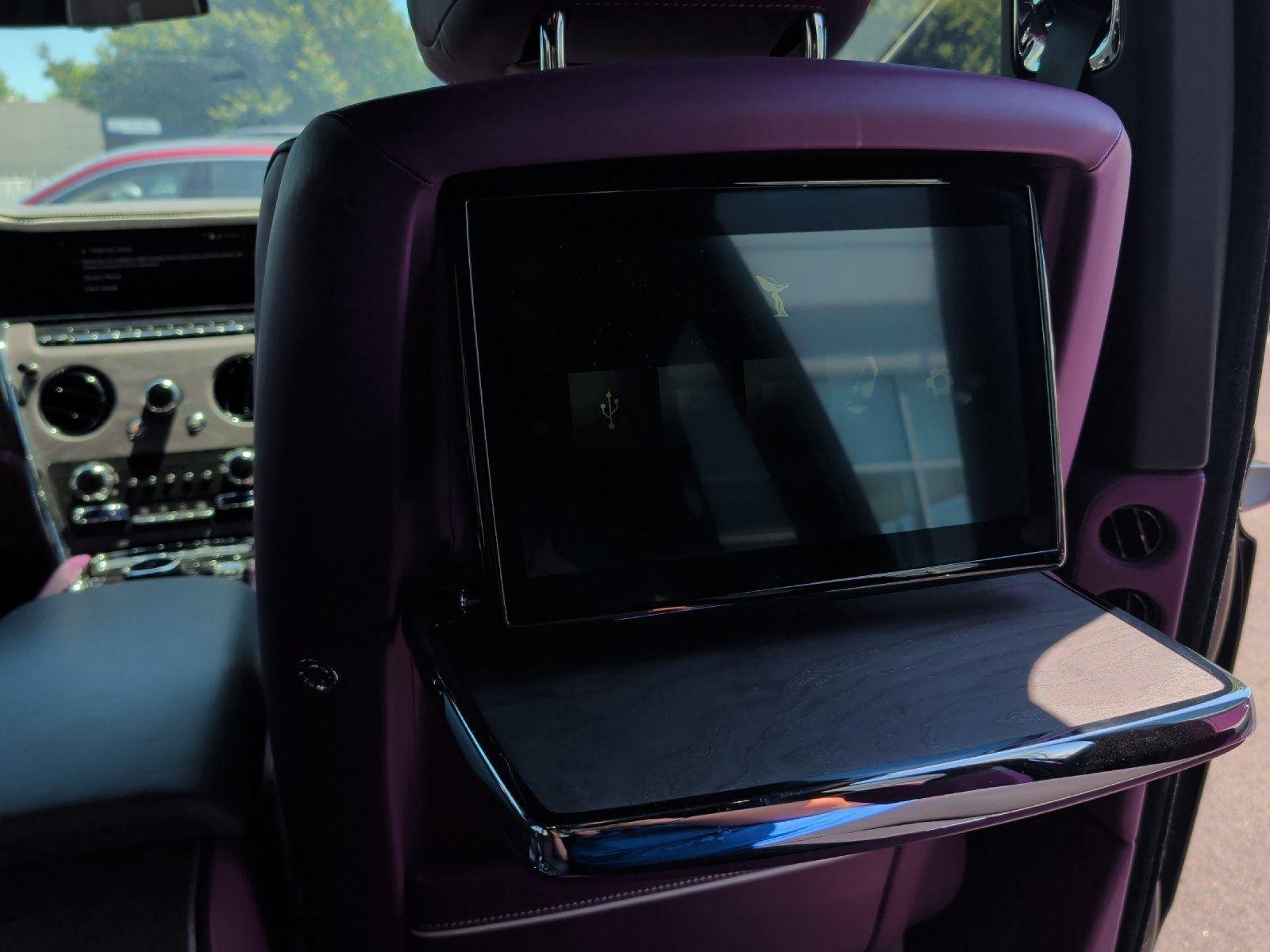 Used 2025 Belladonna Purple Rolls-Royce  image 44