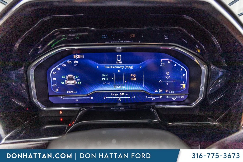 Used 2025 White Chevrolet High Country image 7