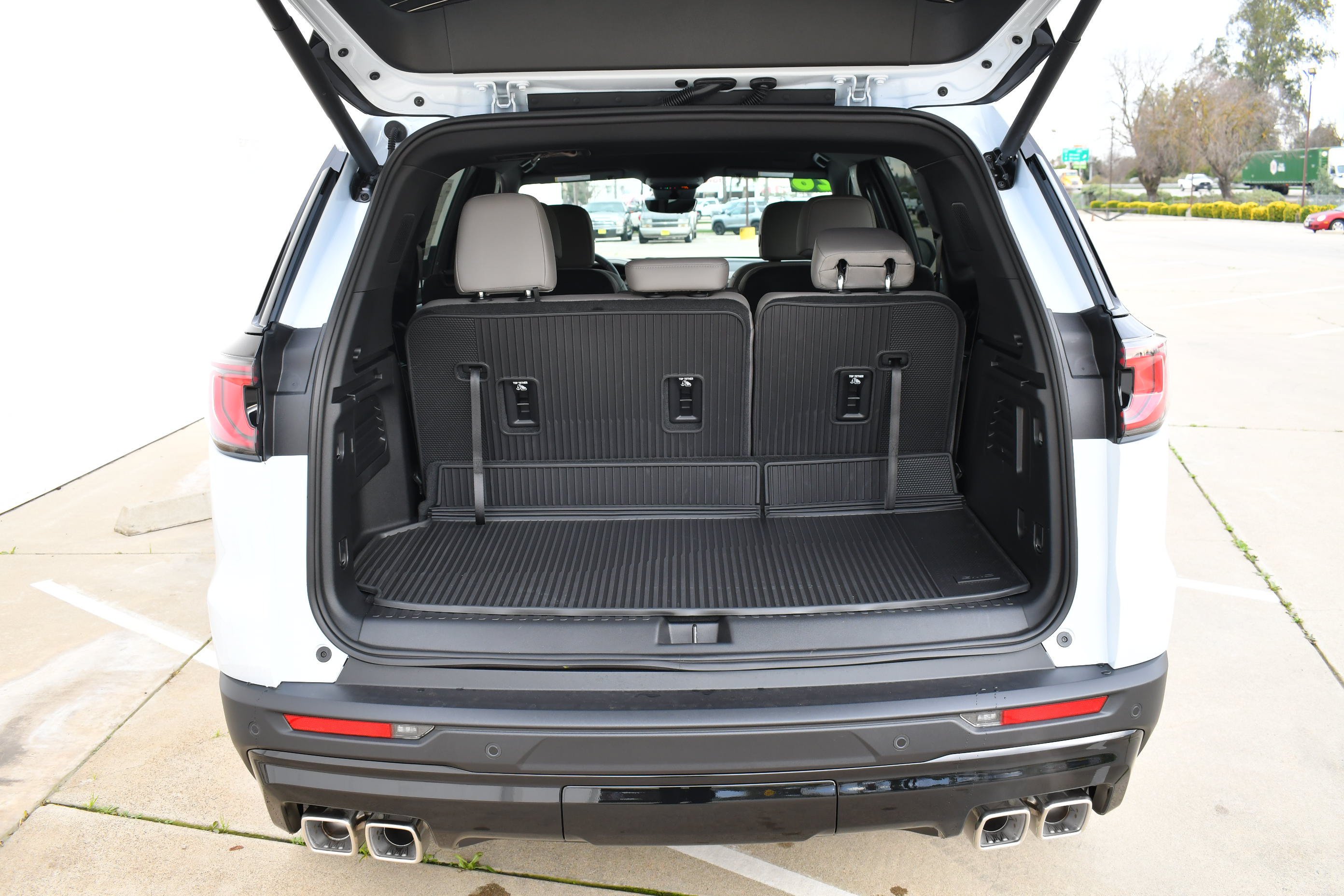 2026 GMC Acadia Elevation - Photo 7