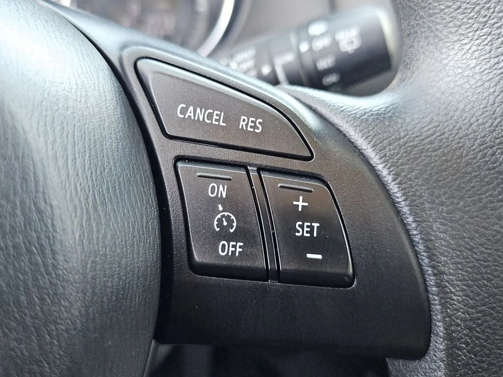 Used 2015 Meteor Gray Mica Mazda Sport image 9