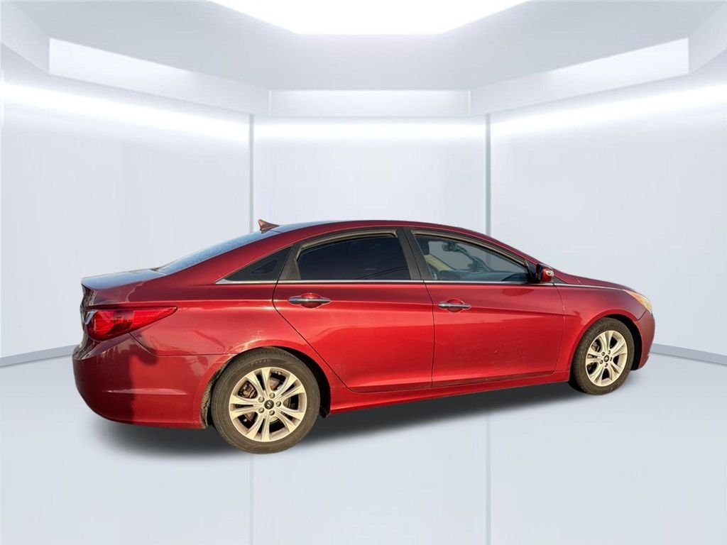 Used 2011 Red Hyundai Limited image 20