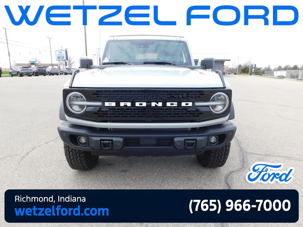 New 2026 Avalanche Gray Ford Badlands® image 8