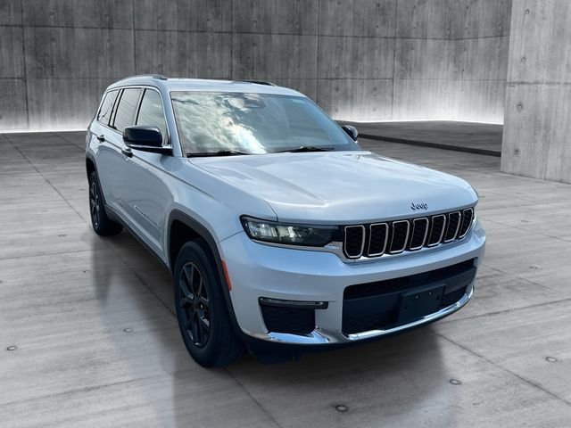 Used 2021 Silver Jeep Limited image 1