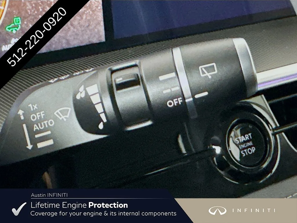 New 2027 Silver INFINITI LUXE image 15