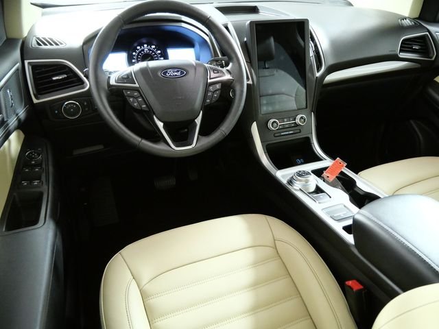 Certified Used 2024 Red Ford SEL image 4