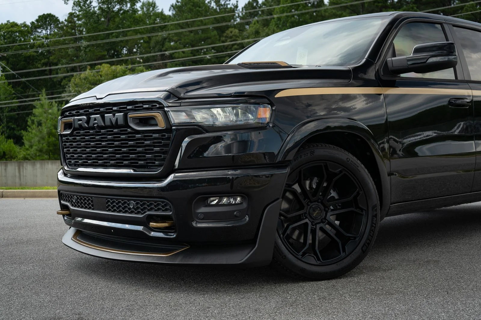 New 2026 Diamond Black Crystal Pearl-Coat Exterior Paint RAM Big Horn with DC 650 Supercharged Package image 6