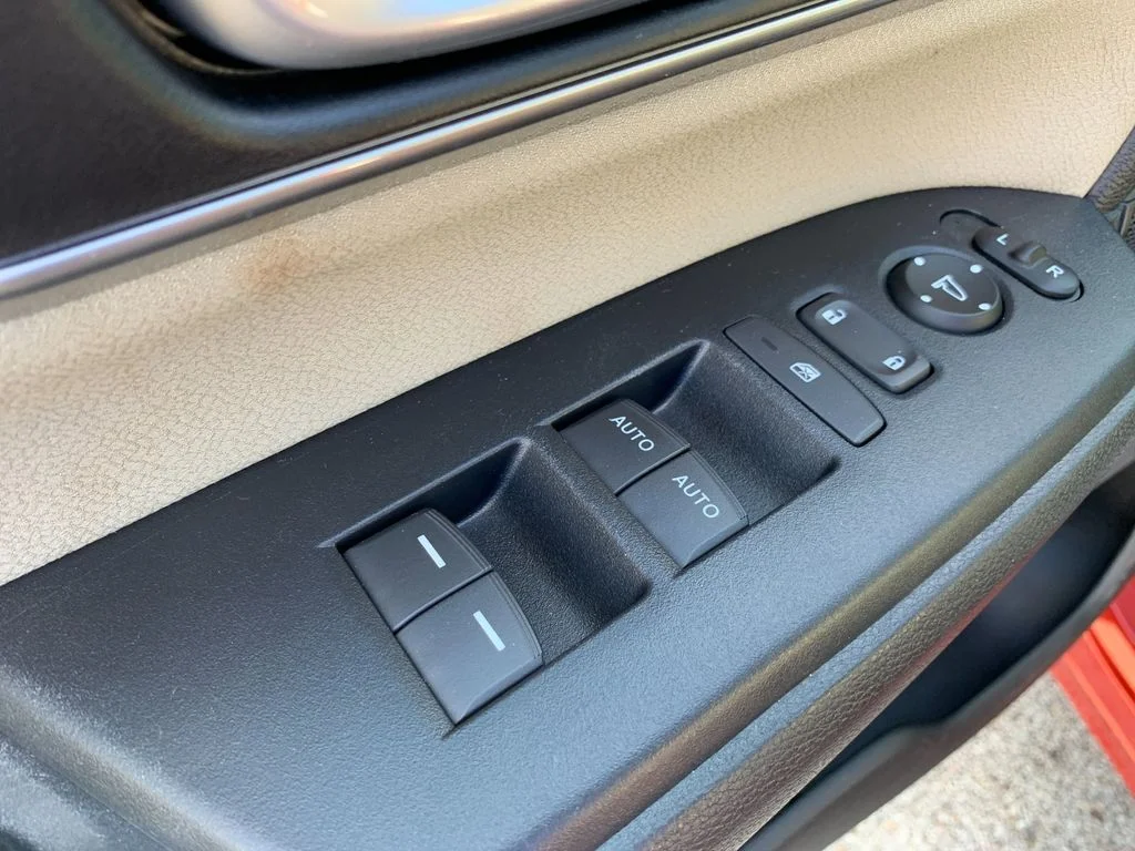 Used 2019 Red Honda EX image 13