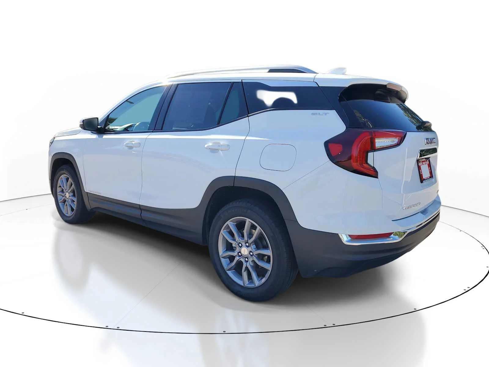 Used 2024 Summit White GMC SLT image 4