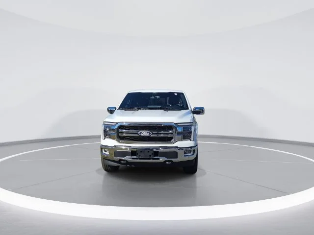 Used 2024 White Ford Lariat image 3