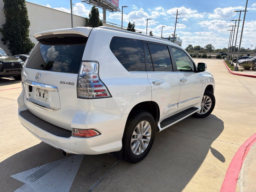 Used 2016 Starfire Pearl Lexus 460 image 3