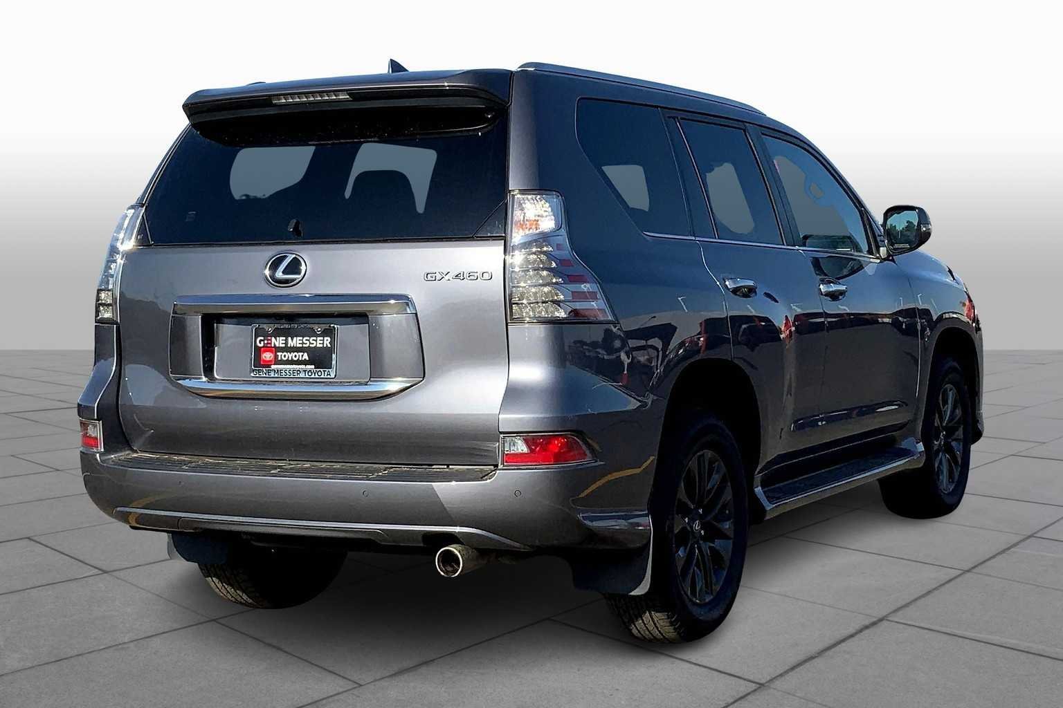 Used 2022 Nebula Gray Pearl Lexus Premium image 11