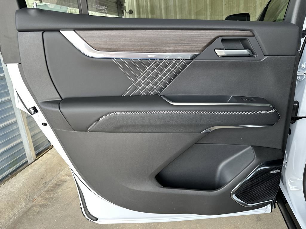2026 GMC Acadia Denali - Photo 29