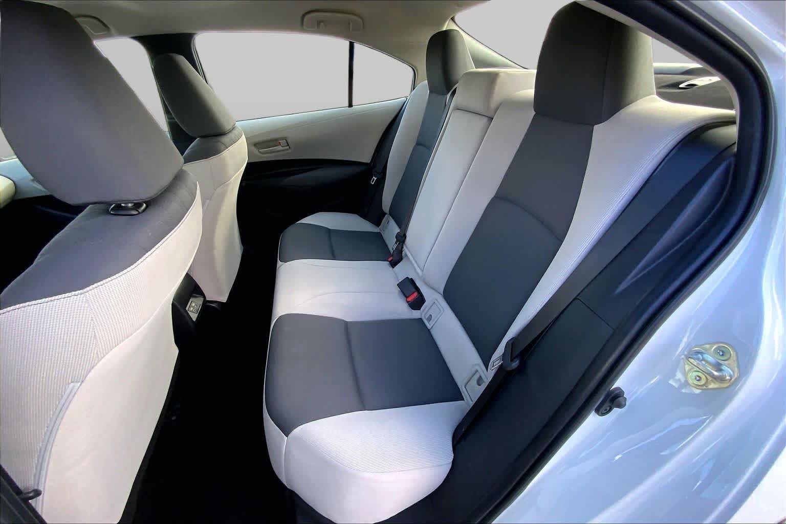 Used 2023 Ice Cap Toyota LE image 20