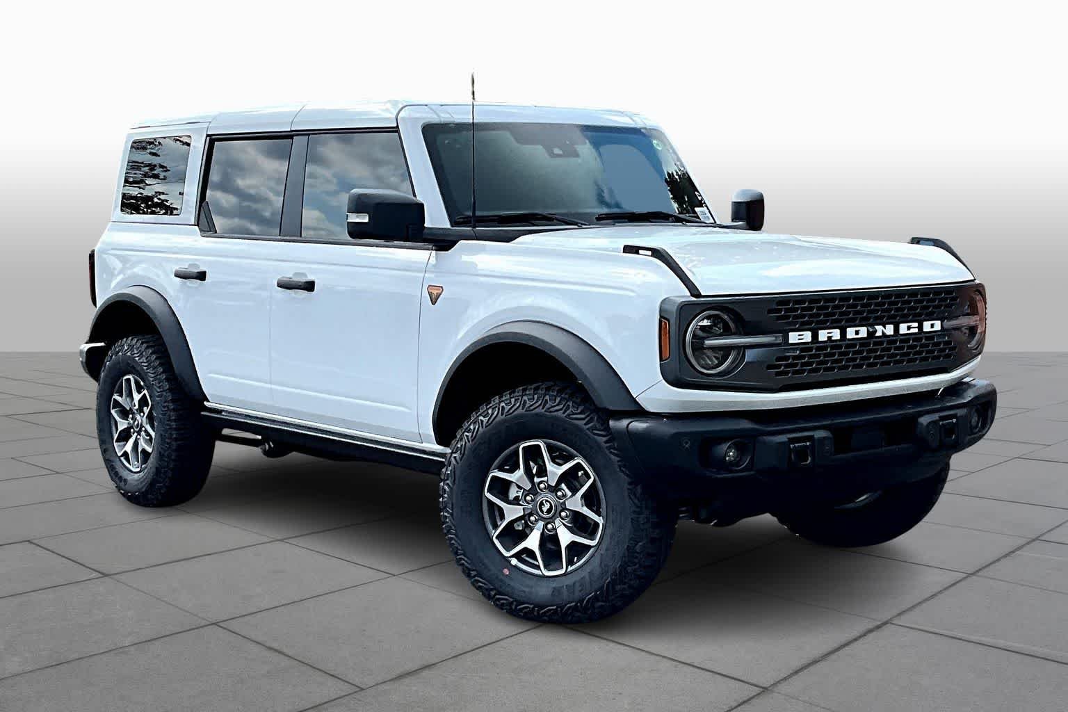 New 2025 Oxford White Ford Badlands® image 2