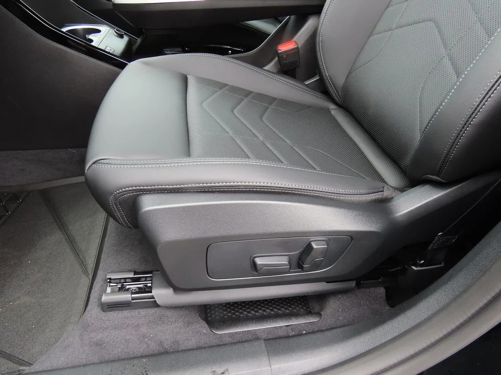 2025 BMW X1 28i - Photo 45