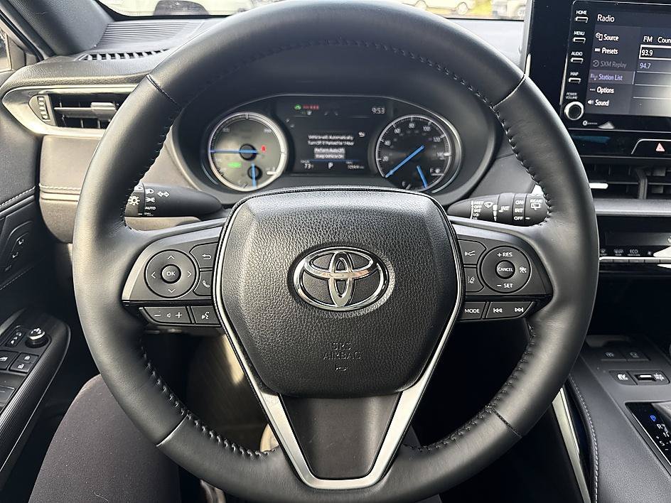 Used 2021 Blizzard Pearl Toyota XLE image 18