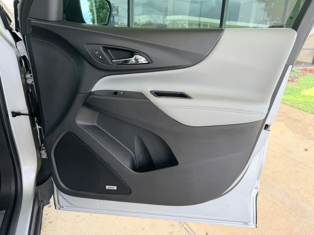 Used 2019 Silver Chevrolet Premier image 37
