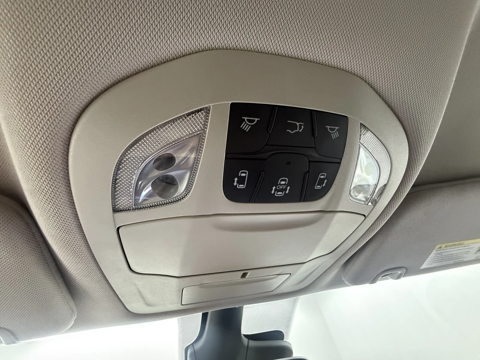 Used 2024 SILVER Chrysler Touring L image 27