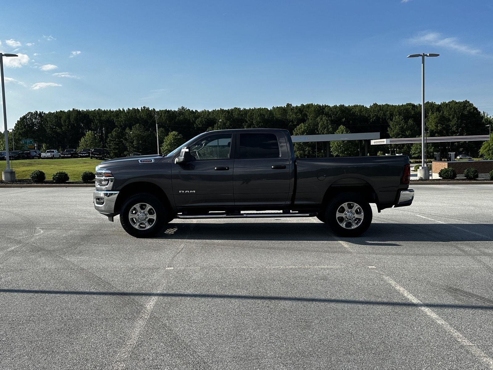 Certified Used 2025 Granite Crystal Metallic Clearcoat Ram Big Horn image 7