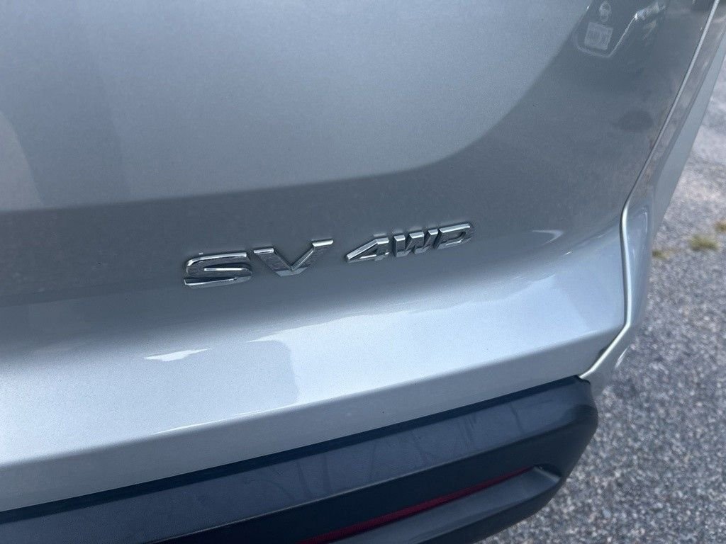 Used 2023 Silver Nissan SV image 4