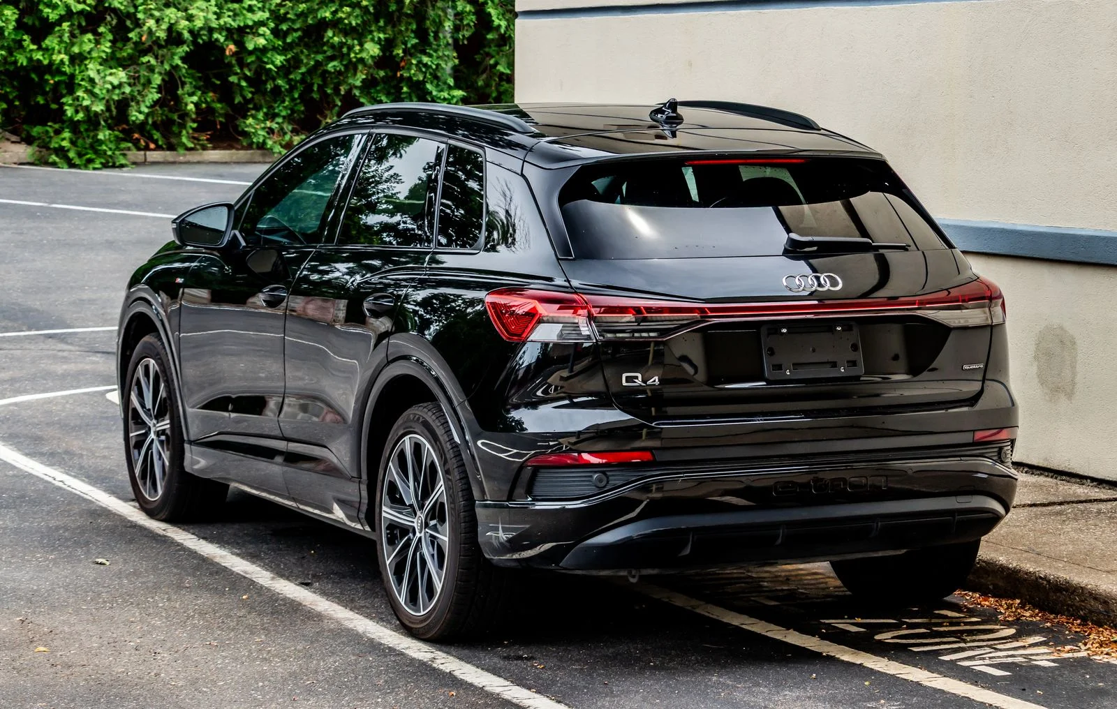 Used 2022  Audi Premium Plus image 5