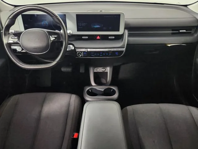 Used 2024 Gold Hyundai SEL image 18