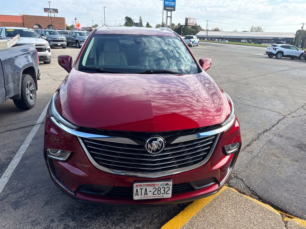 Used 2023 Red Buick Essence image 2