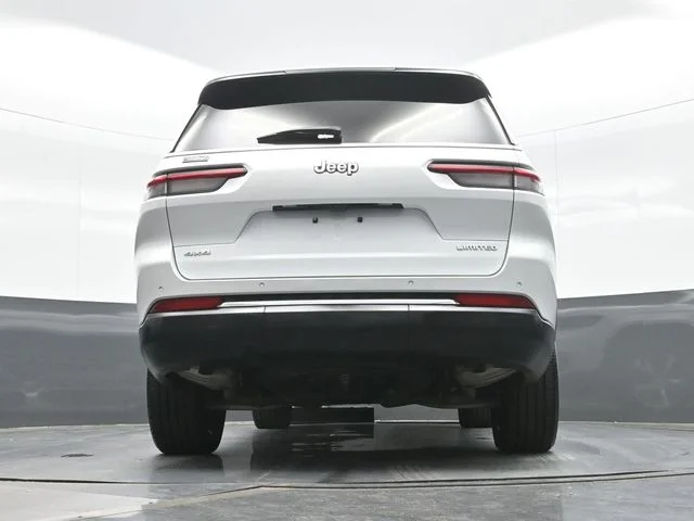 Used 2025 White Jeep Limited image 18