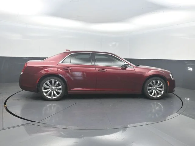 Used 2019 Red Chrysler Touring image 31