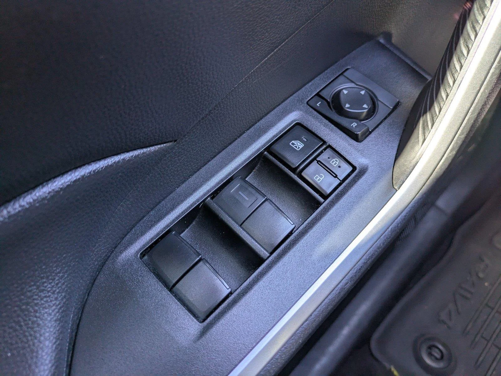 Used 2021 Magnetic Gray Metallic Toyota LE image 22
