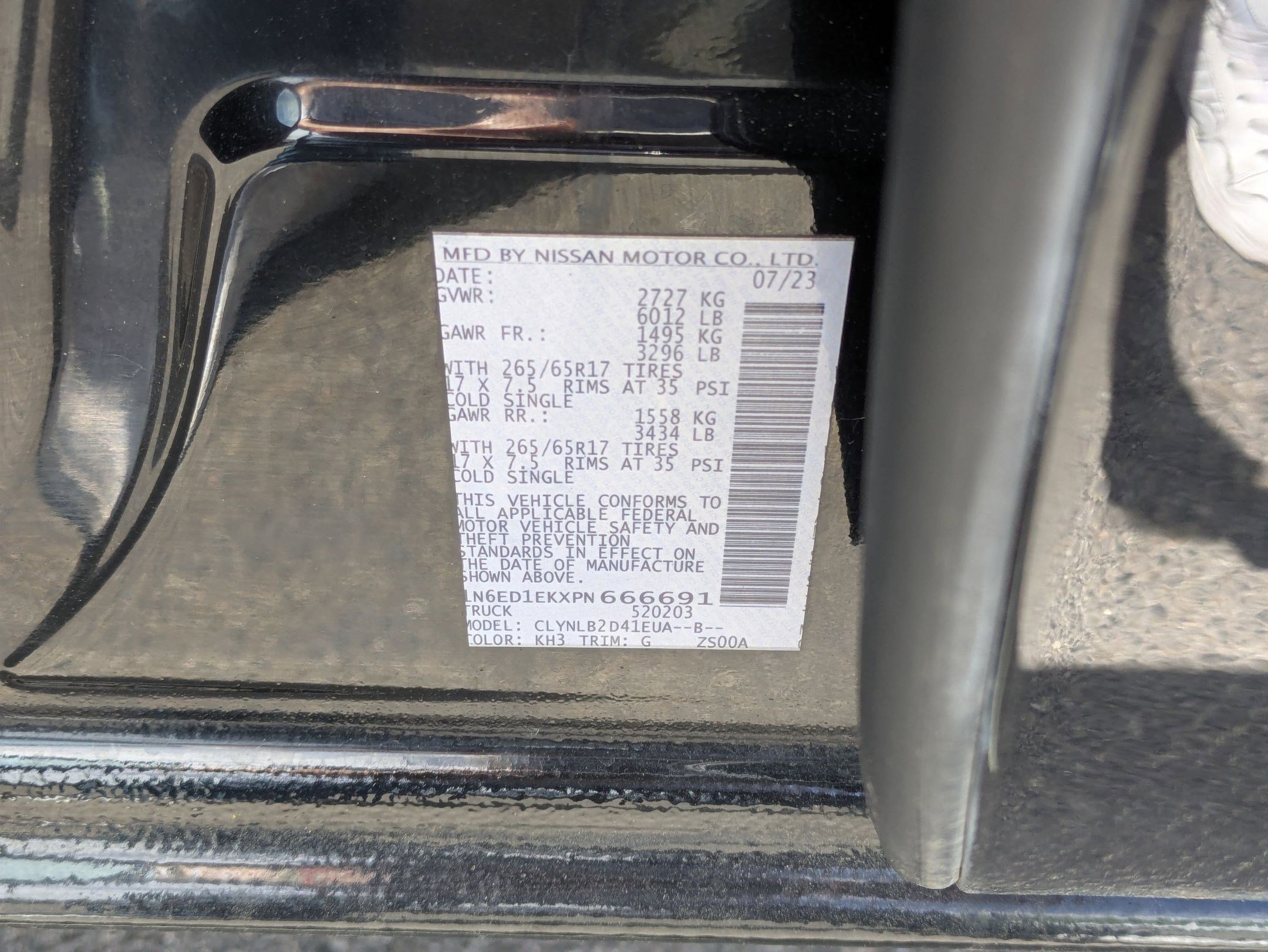 Used 2023 Super Black Nissan SV image 33