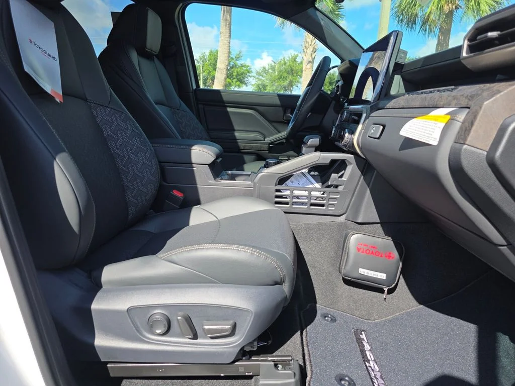 2026 Toyota Tacoma Limited - Photo 14