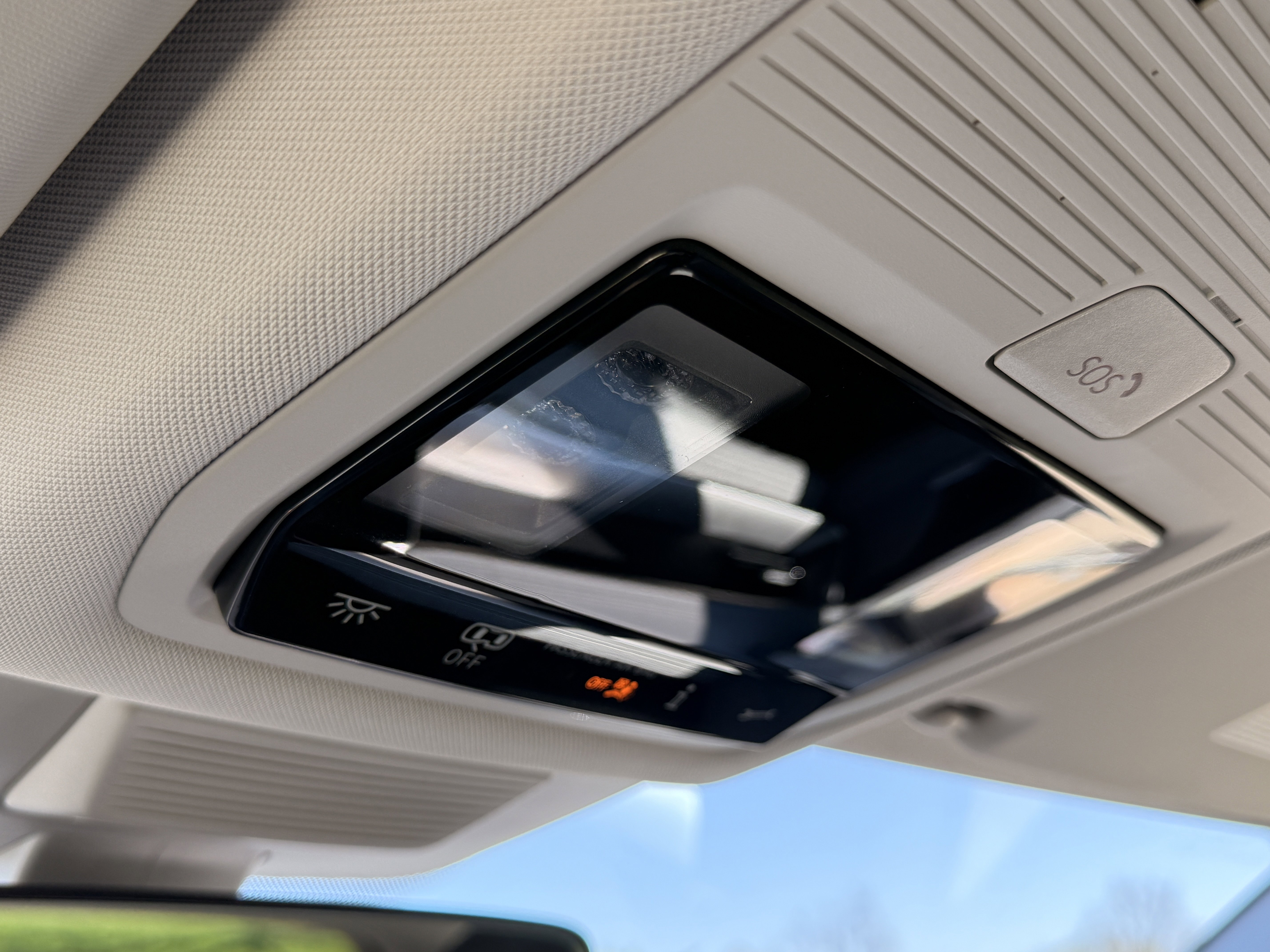 New 2026 Deep Black Pearl Volkswagen S image 31