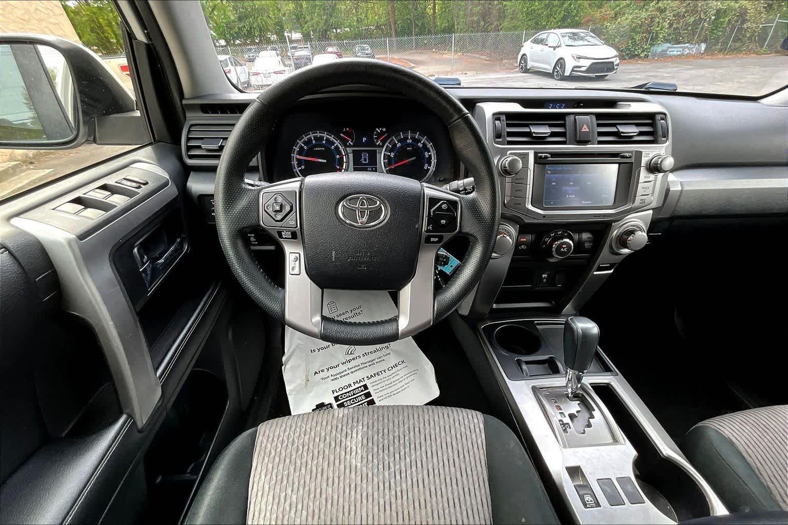 Used 2019 Super White Toyota SR5 image 6