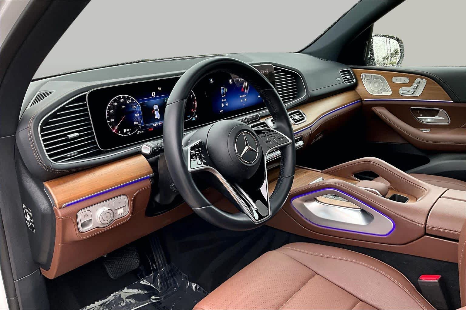 Used 2024 MANUFAKTUR Moonlight White Metallic Mercedes-Benz GLE 350 image 16