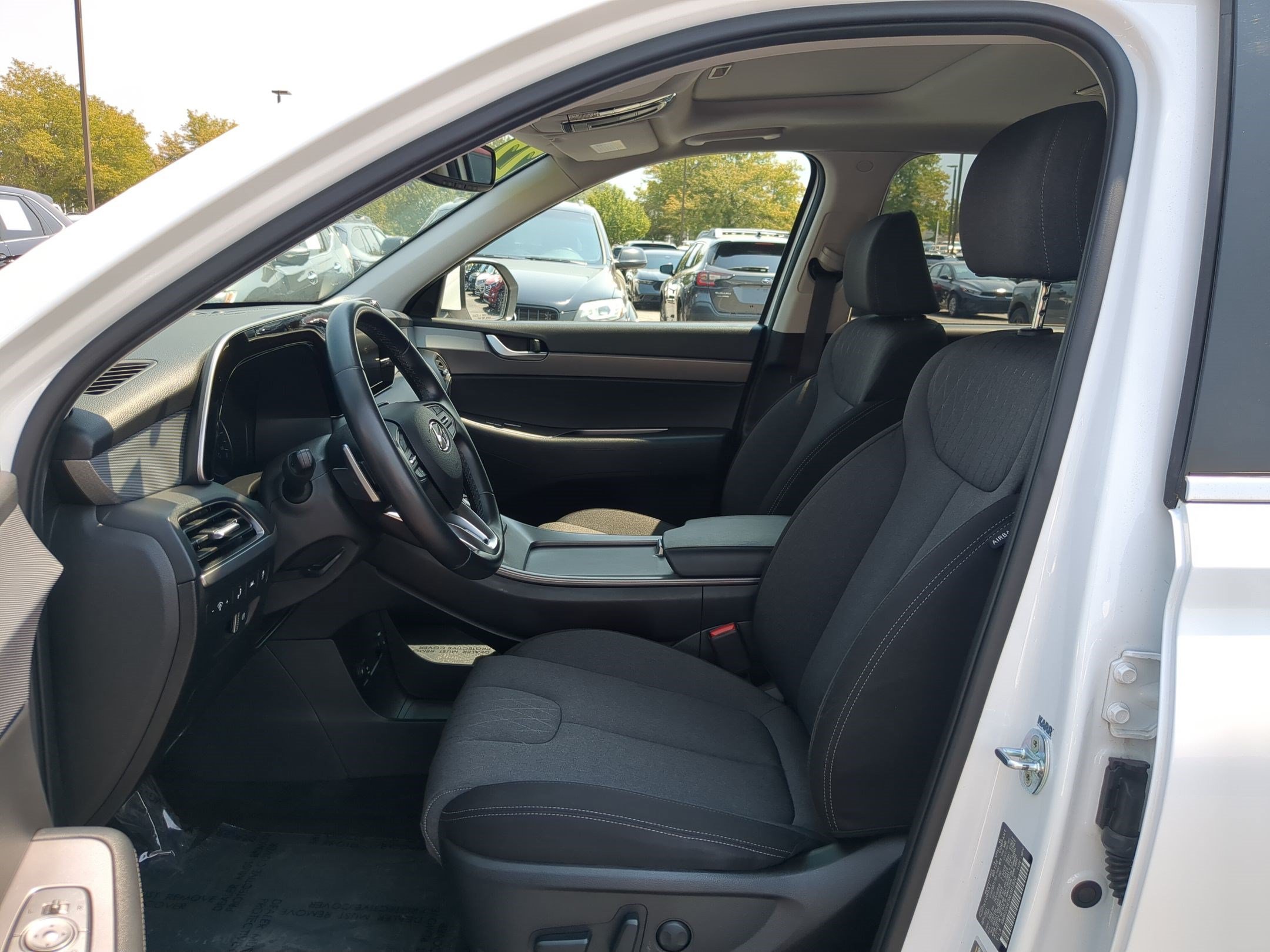 Certified Used 2022 Hyper White Hyundai SEL image 15