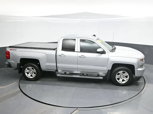 Used 2018 SILVER ICE METALLIC Chevrolet LT image 16