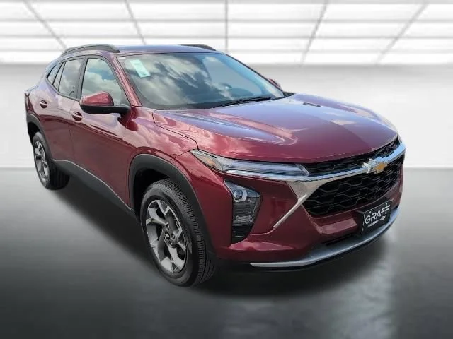 2025 Chevrolet Trax LT's photo