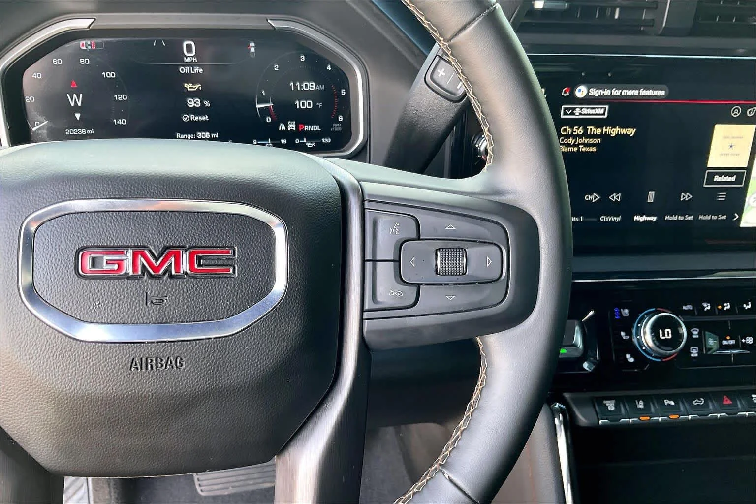 Used 2026 Titanium Rush Metallic GMC AT4 image 24