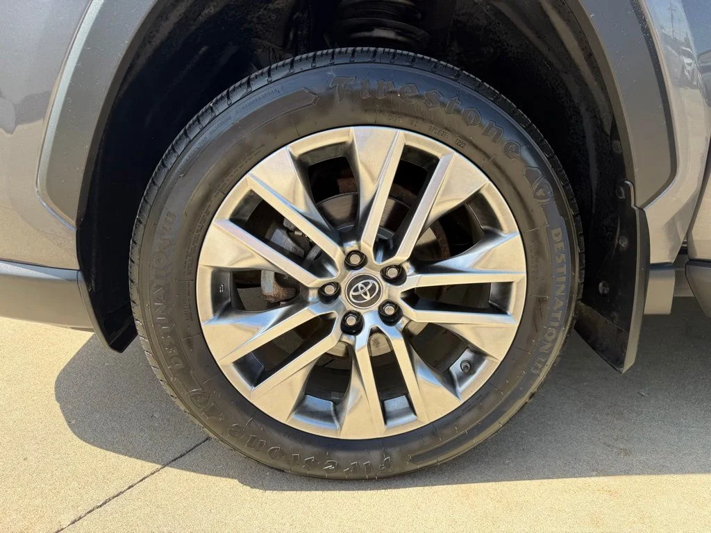 Used 2019 Gray Toyota Limited image 37