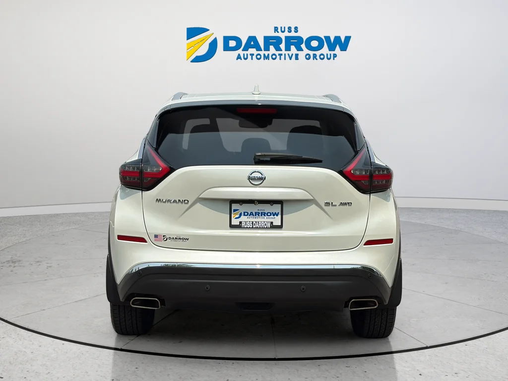 Used 2021 White Nissan SL image 4