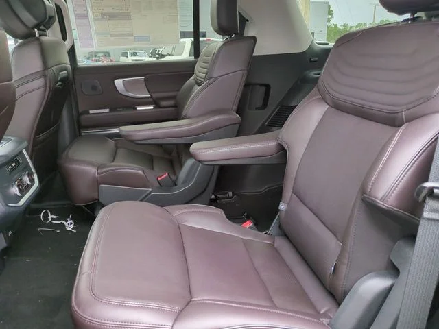 New 2026 White Ford Platinum image 14