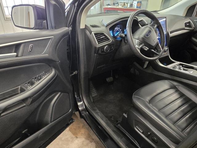 Used 2024 Agate Black FORD SEL image 13