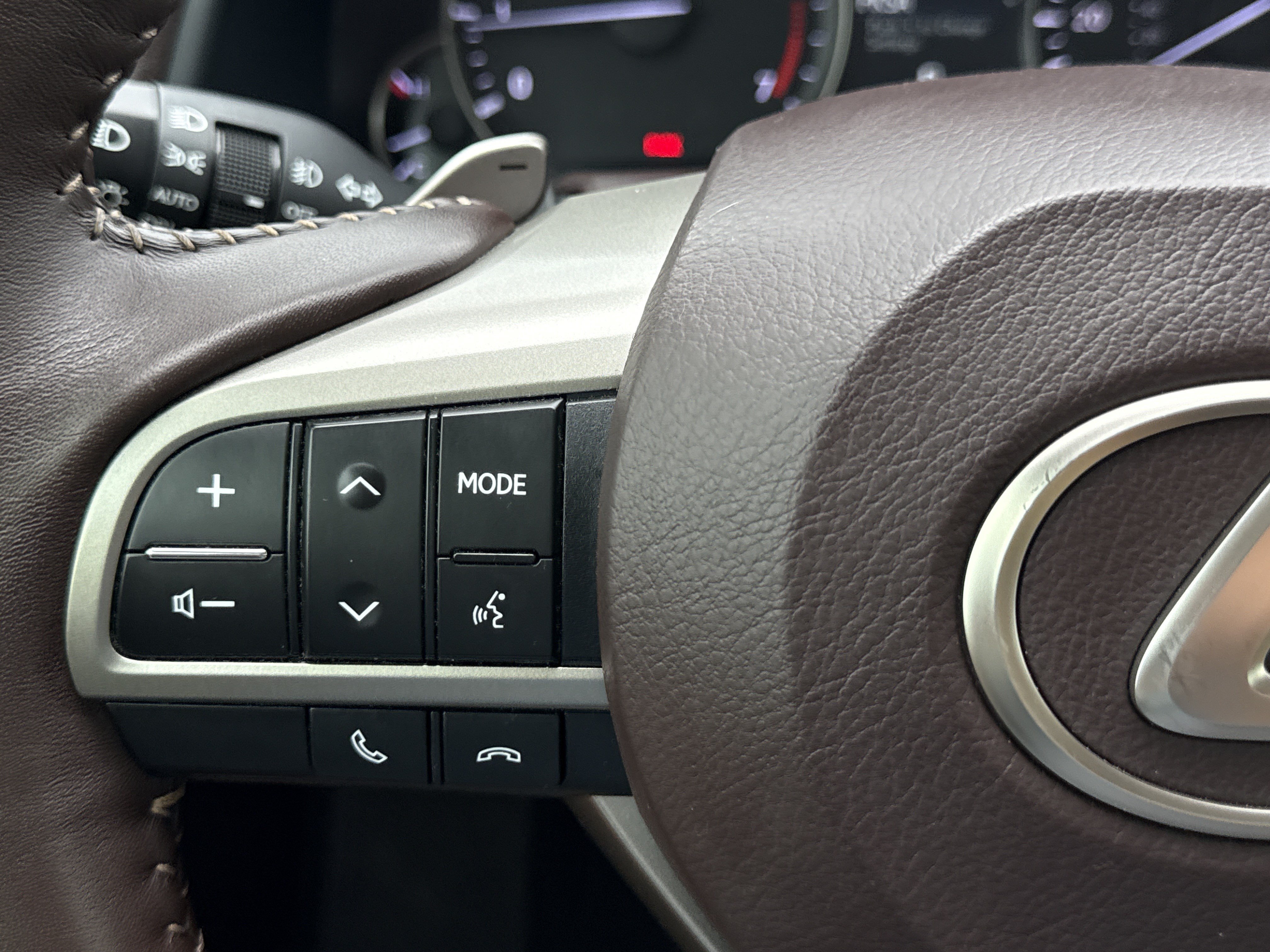 Used 2020 Atomic Silver Lexus RX 350 image 23