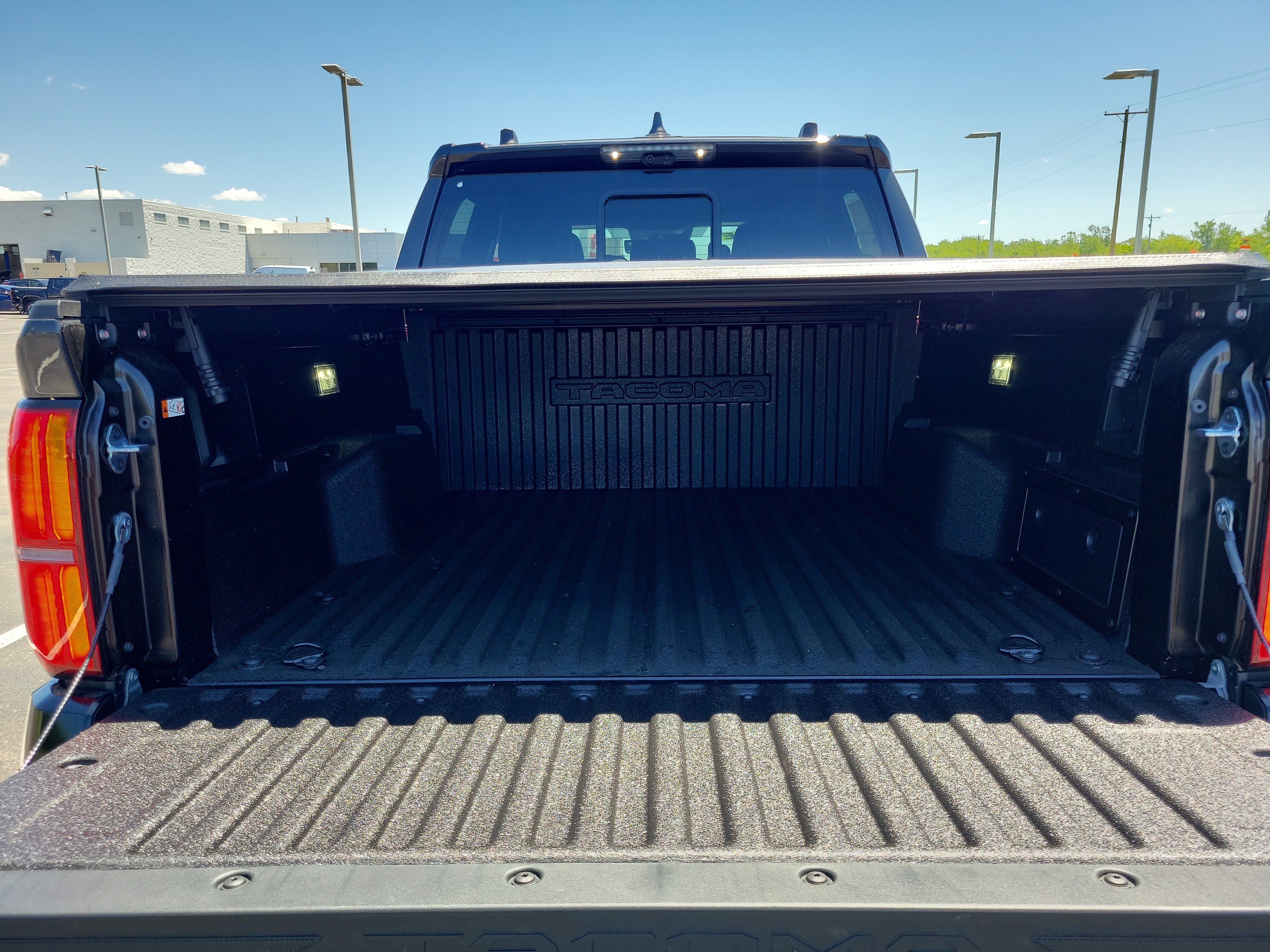 2026 Toyota Tacoma TRD Pro - Photo 8