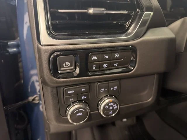 2026 GMC Yukon XL Denali - Photo 23